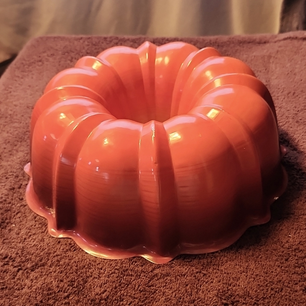 Bundt pan